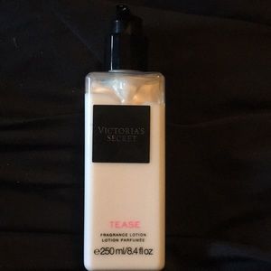 NEW - Victoria’s Secret Tease Lotion